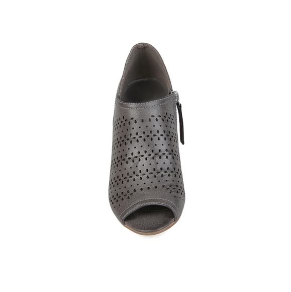 Journee Collection Britny Wedge-7.5 - Picture 7 of 9